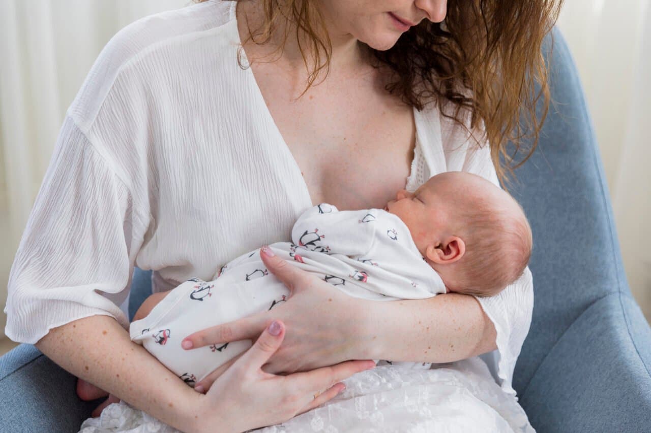 Cara Memilih Bra Menyusui yang Nyaman untuk Mommy