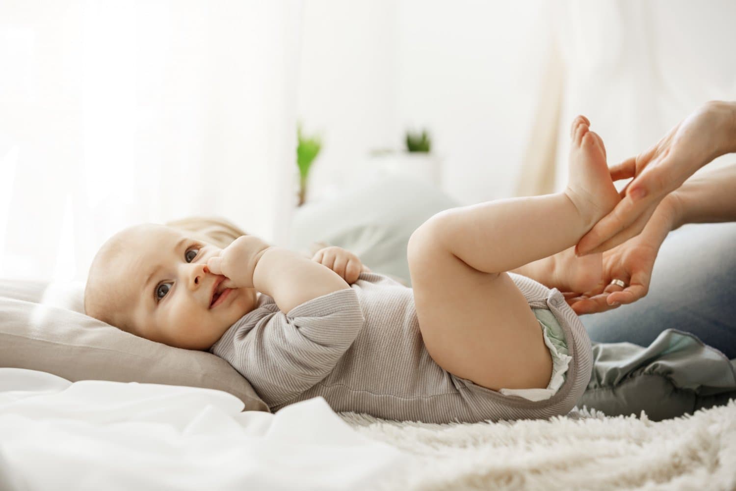 Panduan Warna Pup Bayi: Mana yang Normal dan Kapan Harus Waspada?