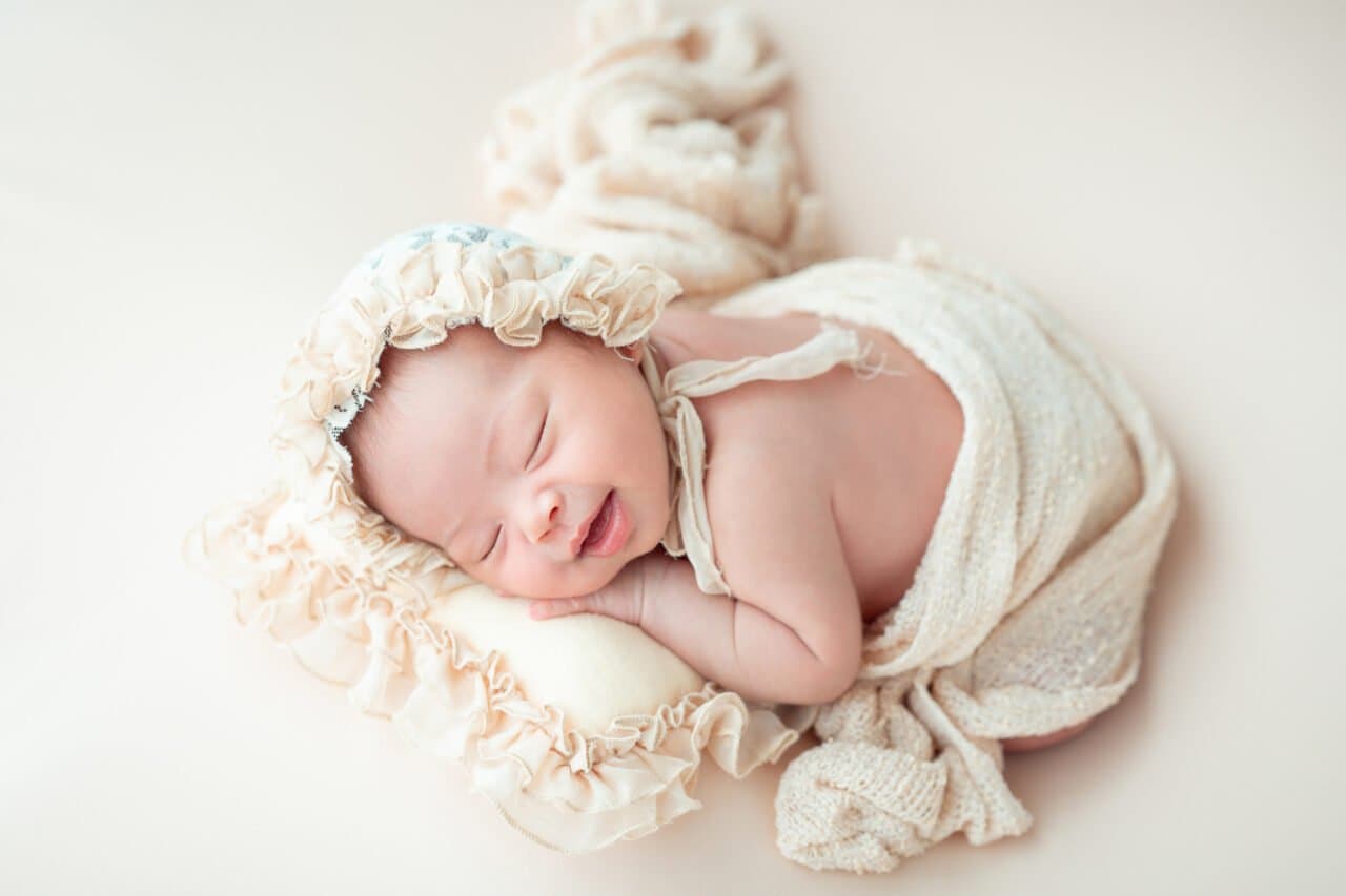 Doa Potong Rambut Bayi saat Aqiqah Lengkap Arab, Latin & Artinya